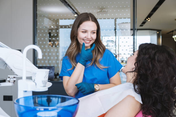 Best Dental Bonding  in Watergate, FL